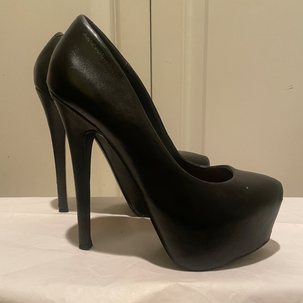 Steve Madden Pumps